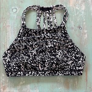 Elegant Black and White Women's Sports Bra strappy back